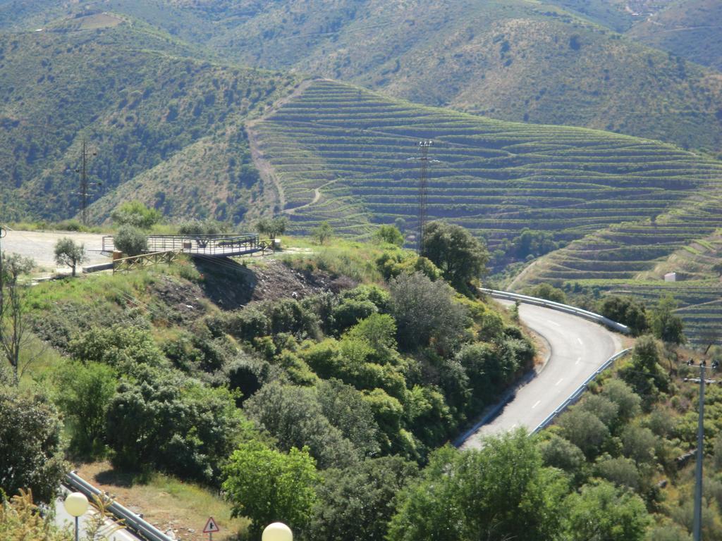 Hi Foz Coa - Pousada De Juventude Vila Nova de Fozcoa Exteriör bild